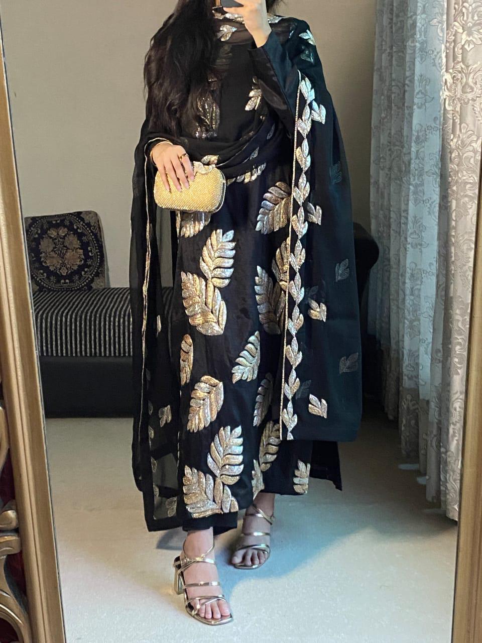 Zirwa Embroidered 3pc