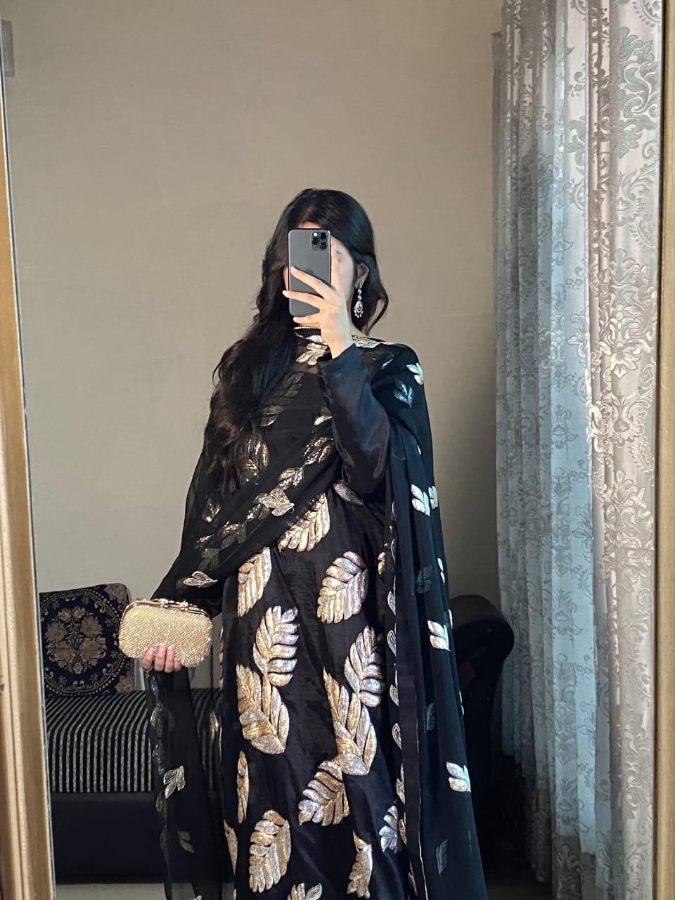 Zirwa Embroidered 3pc