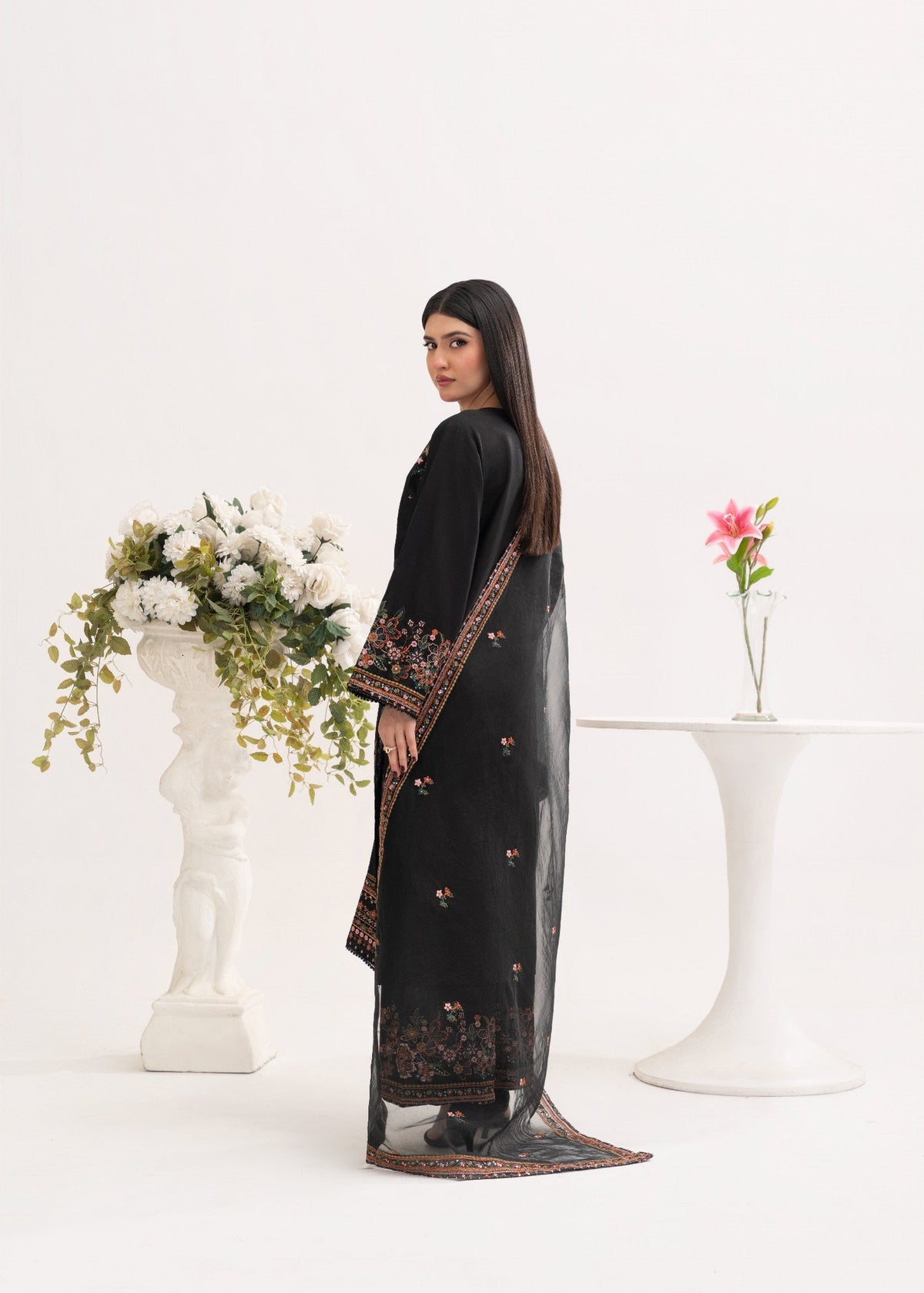 HAREEM EMBROIDERED 3PCS