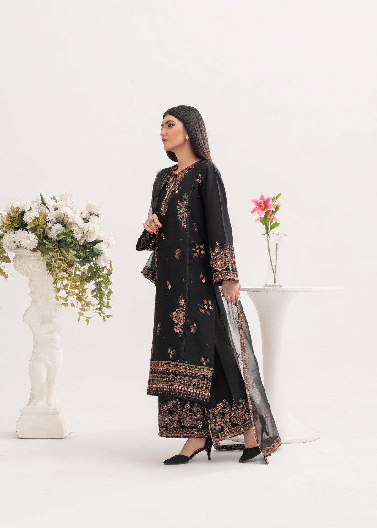 HAREEM EMBROIDERED 3PCS