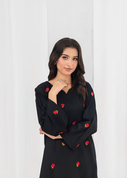 PETAL EMBROIDERED FARSHI 2PCS