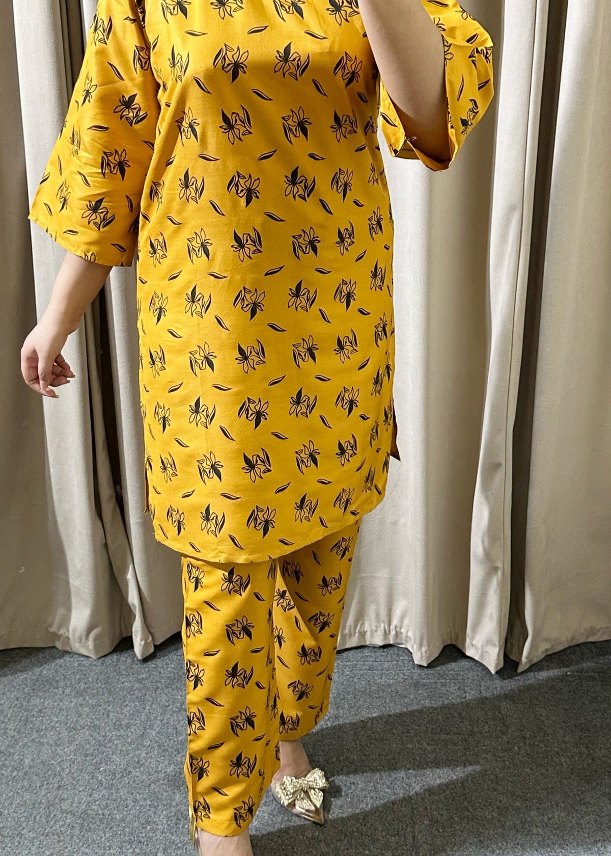 Mustard Dove 2pcs