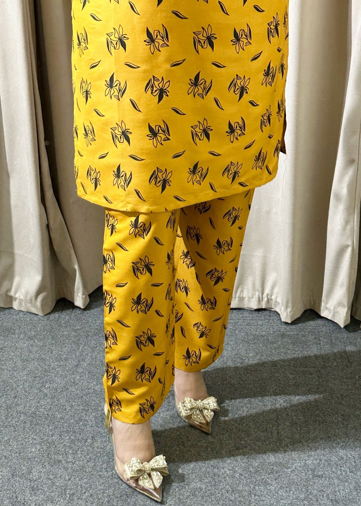 Mustard Dove 2pcs