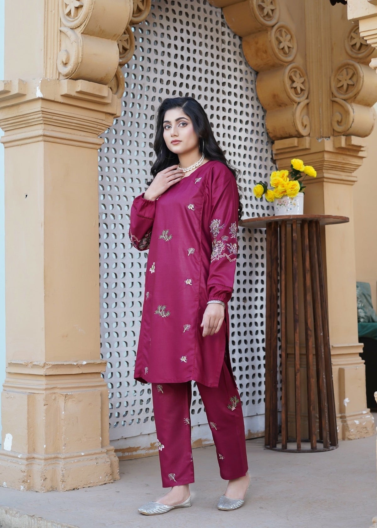 AMIYA EMBROIDERED 2PCS