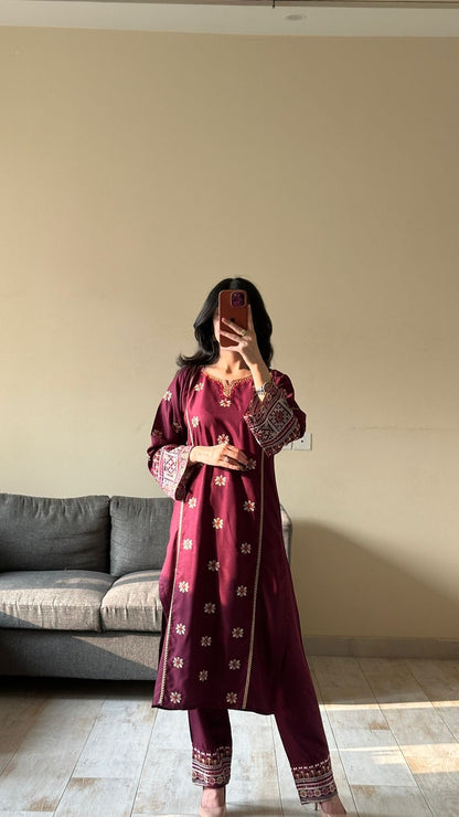 Nazakat Embroidered 2PC