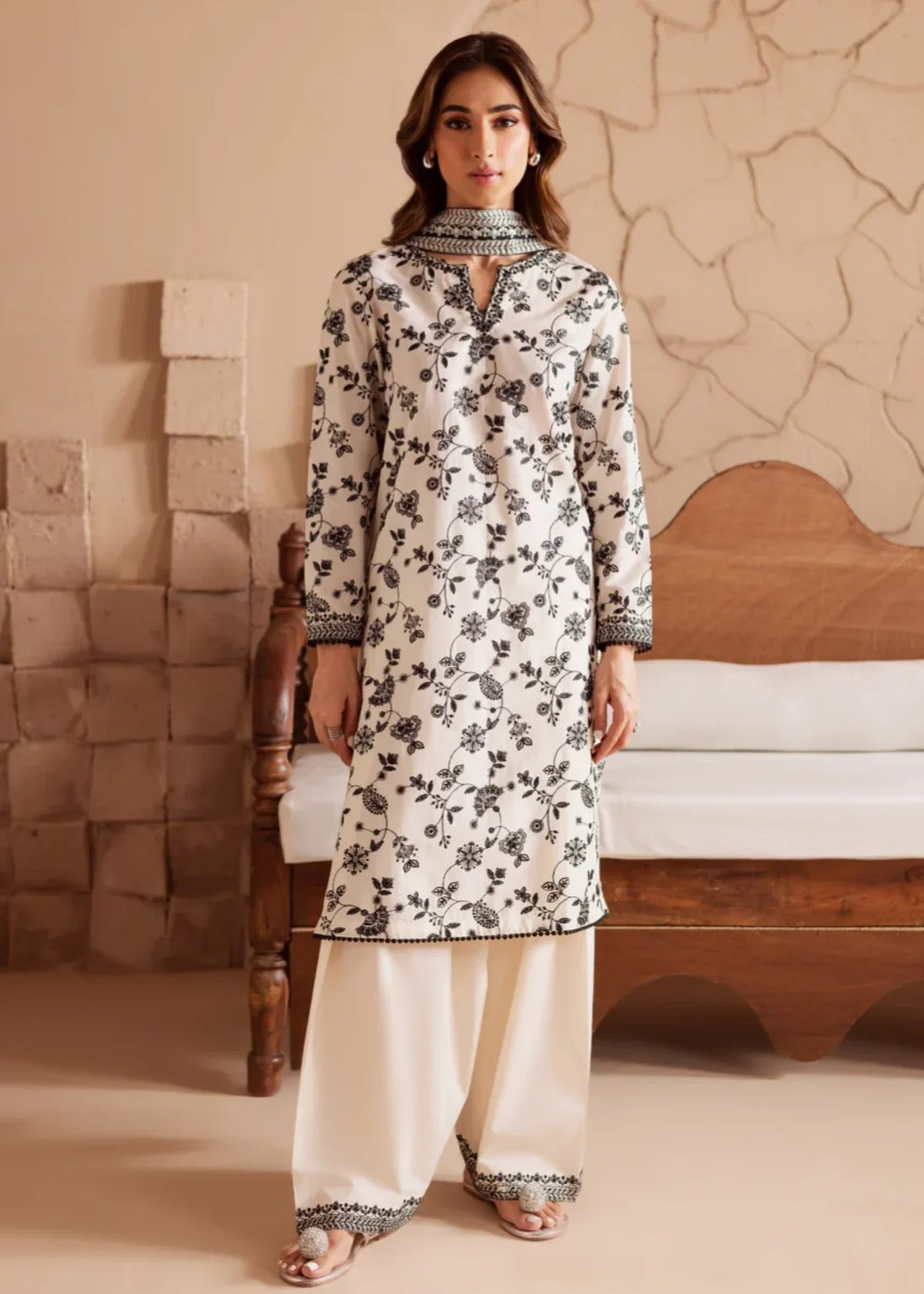 GULNAAR WHITE 3PCS
